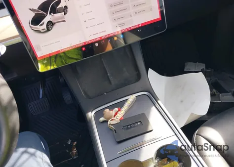 2021 Tesla Model Y Long Range Dual Motor All-Wheel Drive from USA, damaged, VIN 5YJYGDEE2MF306389